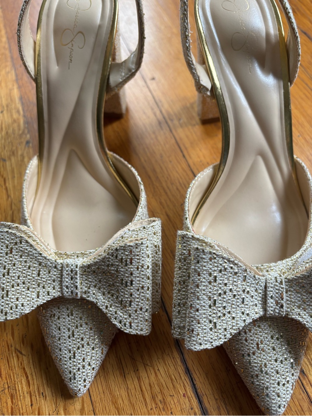 Jessica Simpson gold sparkle slingback pumps